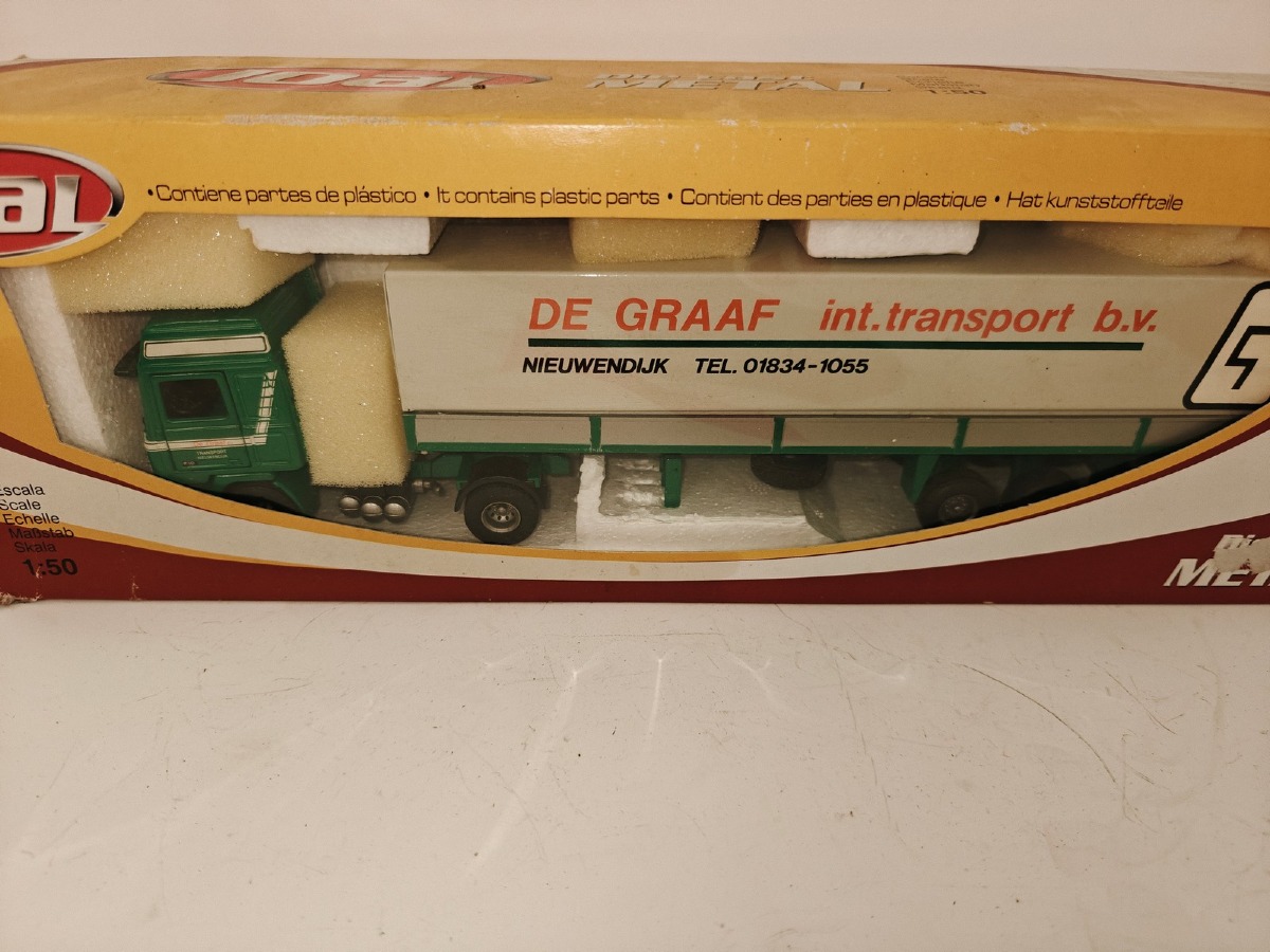 Joal: Volvo F10 trækker m/trailer. I org. æske. 
