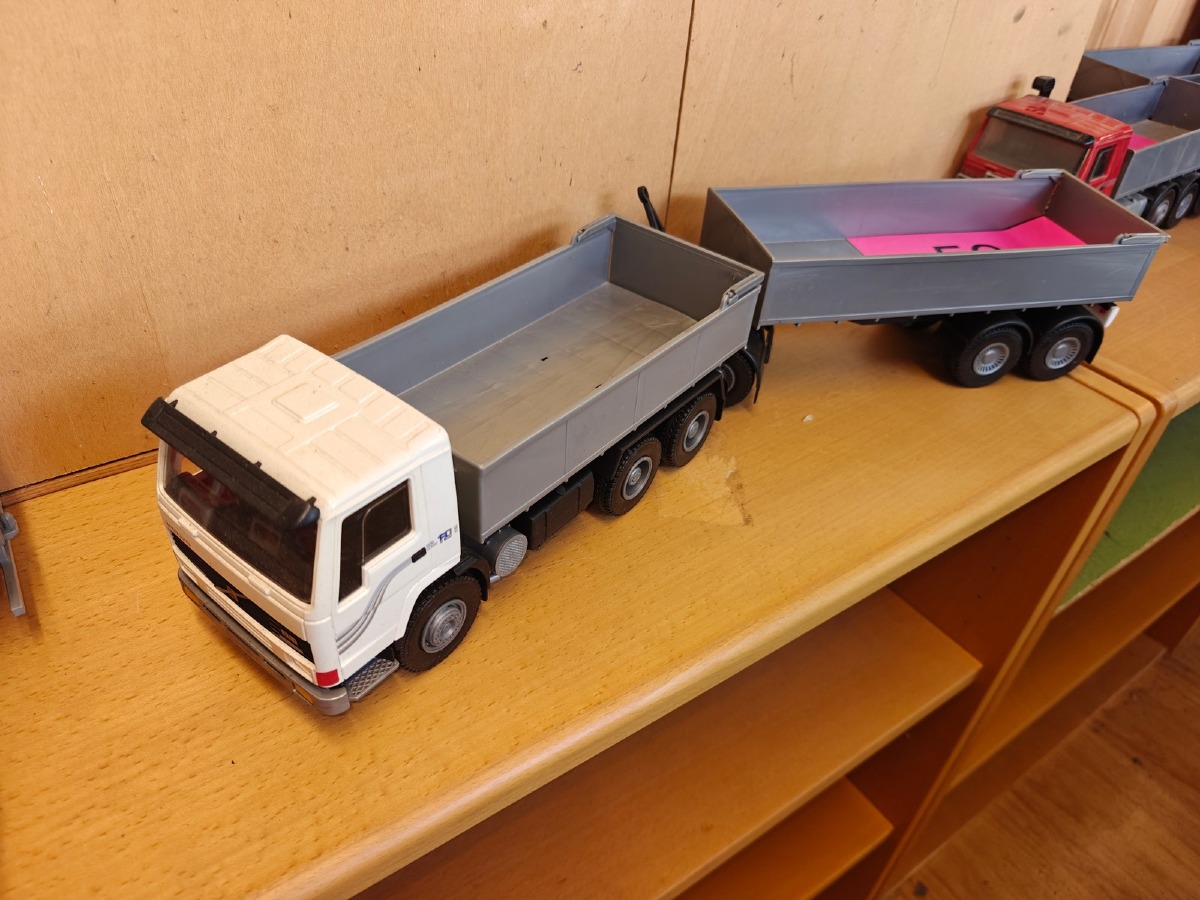 Emek: Volvo FL10 Intercooler m/anhænger. 