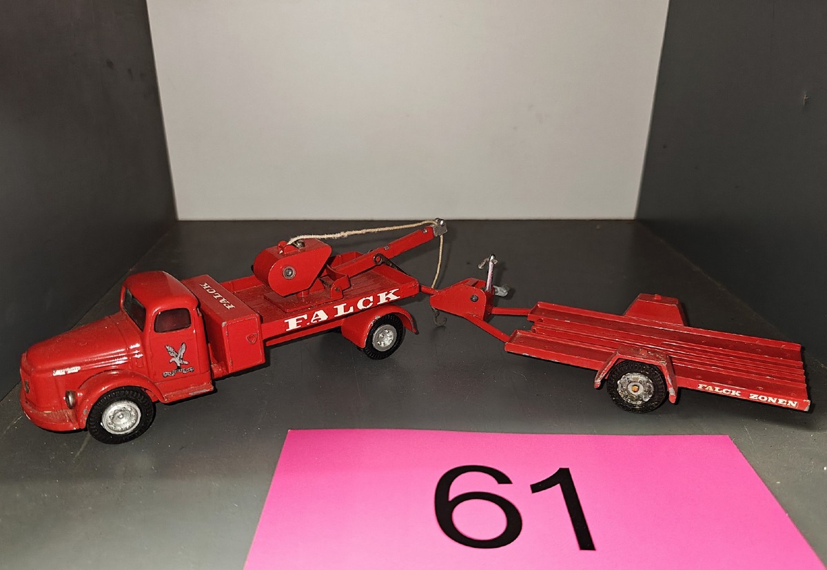 Tekno: Volvo falck bil m/trailer. 