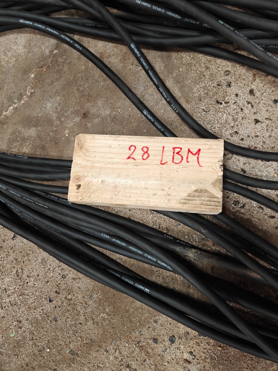 28 meter gummikabel 4x2,5 mm2, ubrugt  