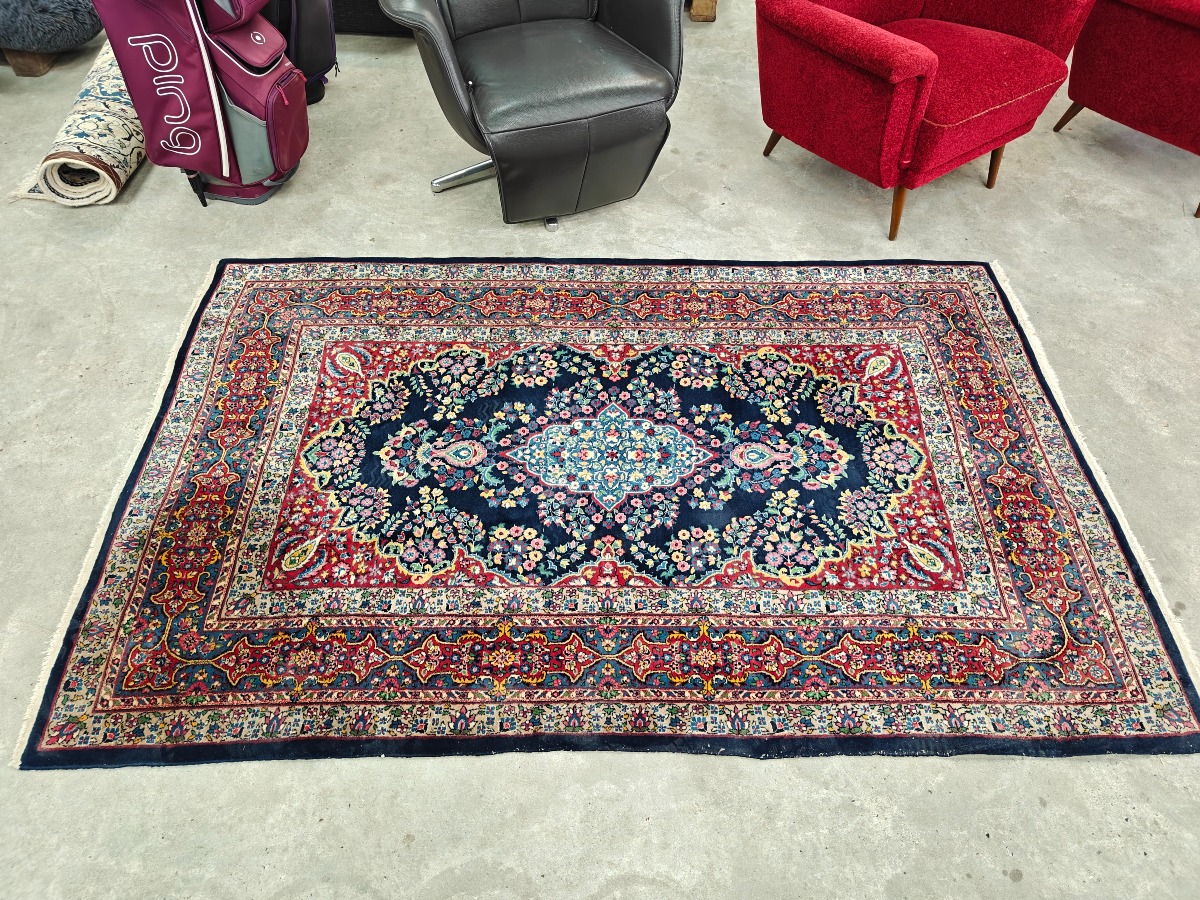 Orientalsk tæppe 215 x 137 cm. 