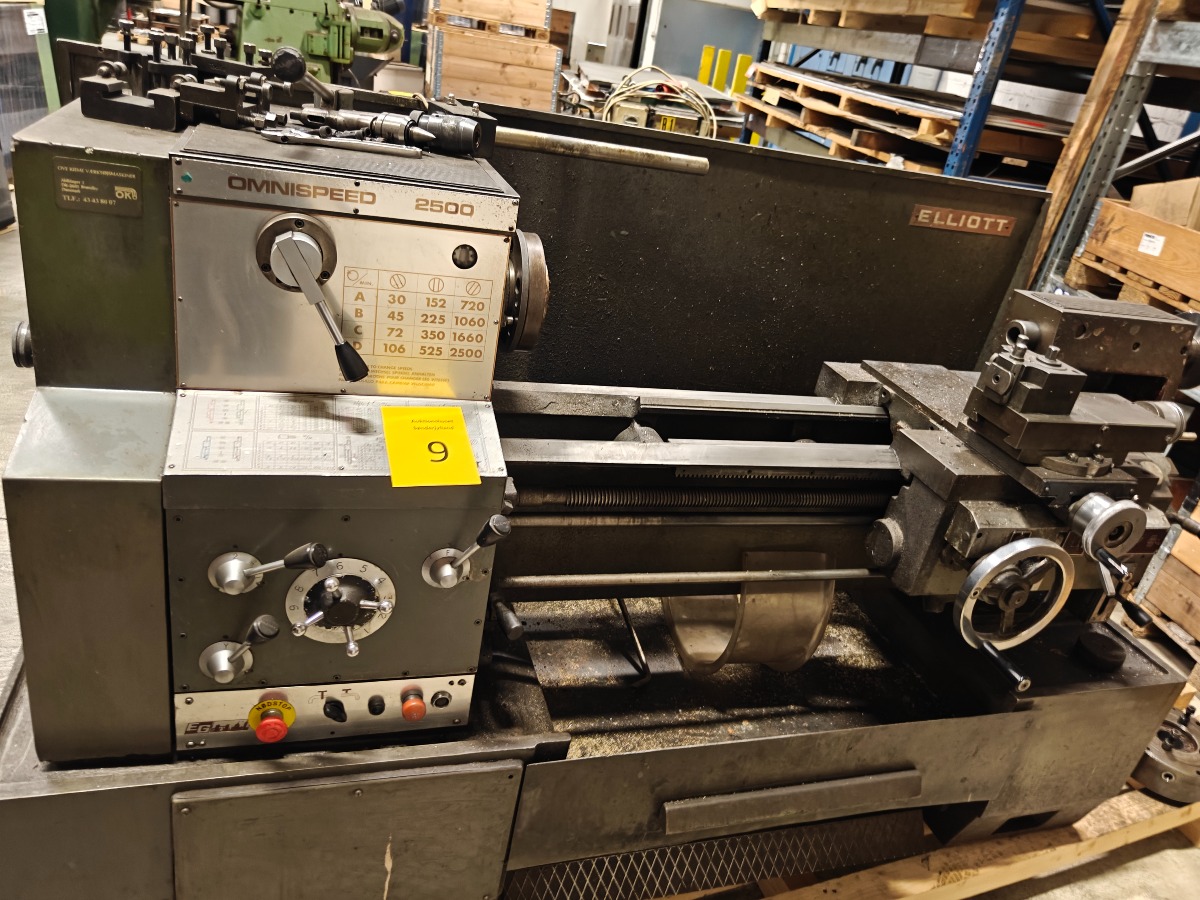 Elliott Omnispeed 2500 drejebænk