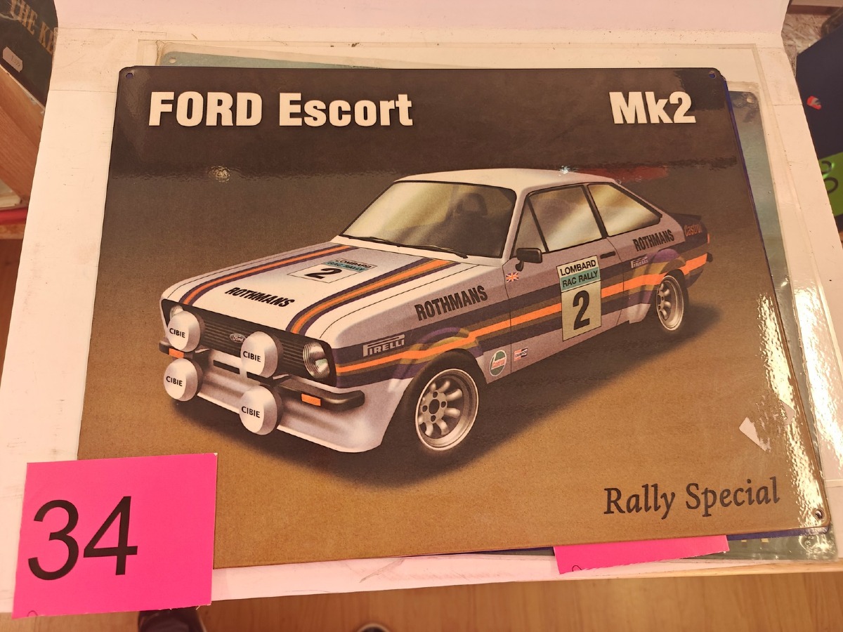 Metalskilt: Ford Escort. Ubrugt og i emballage.