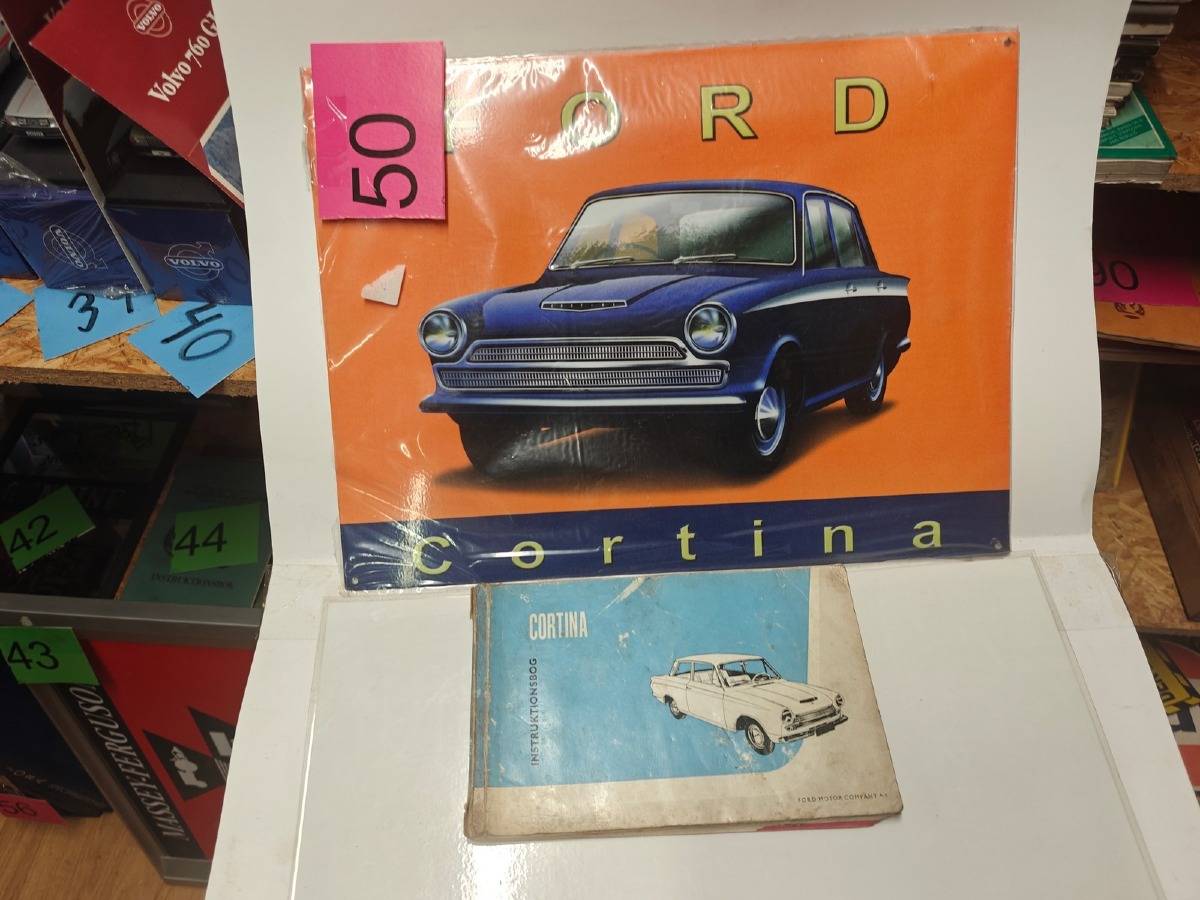 Ford: Metalskilt. Mål: 30 x 40 cm. Ubrugt og i emballage. 