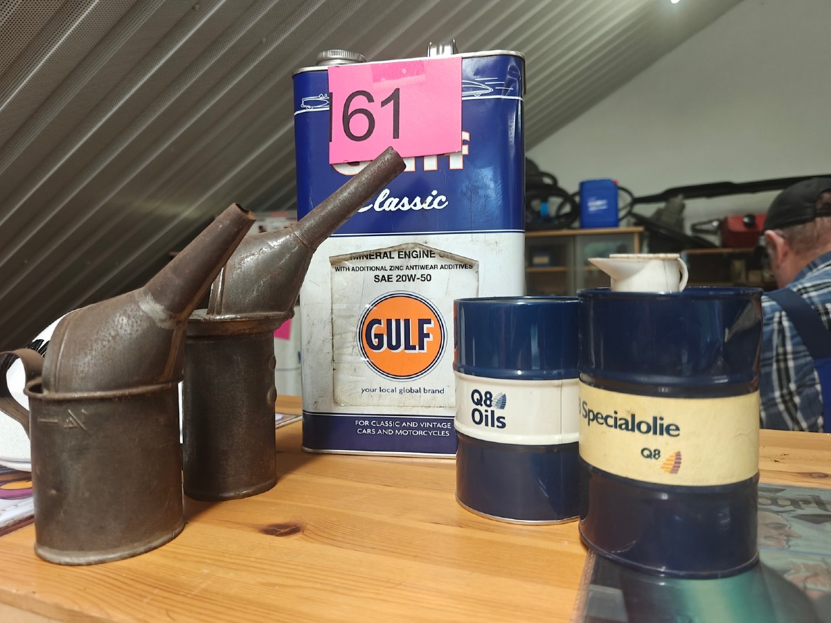 Gulf & Q8: Minitønder, kander og metaldunk.