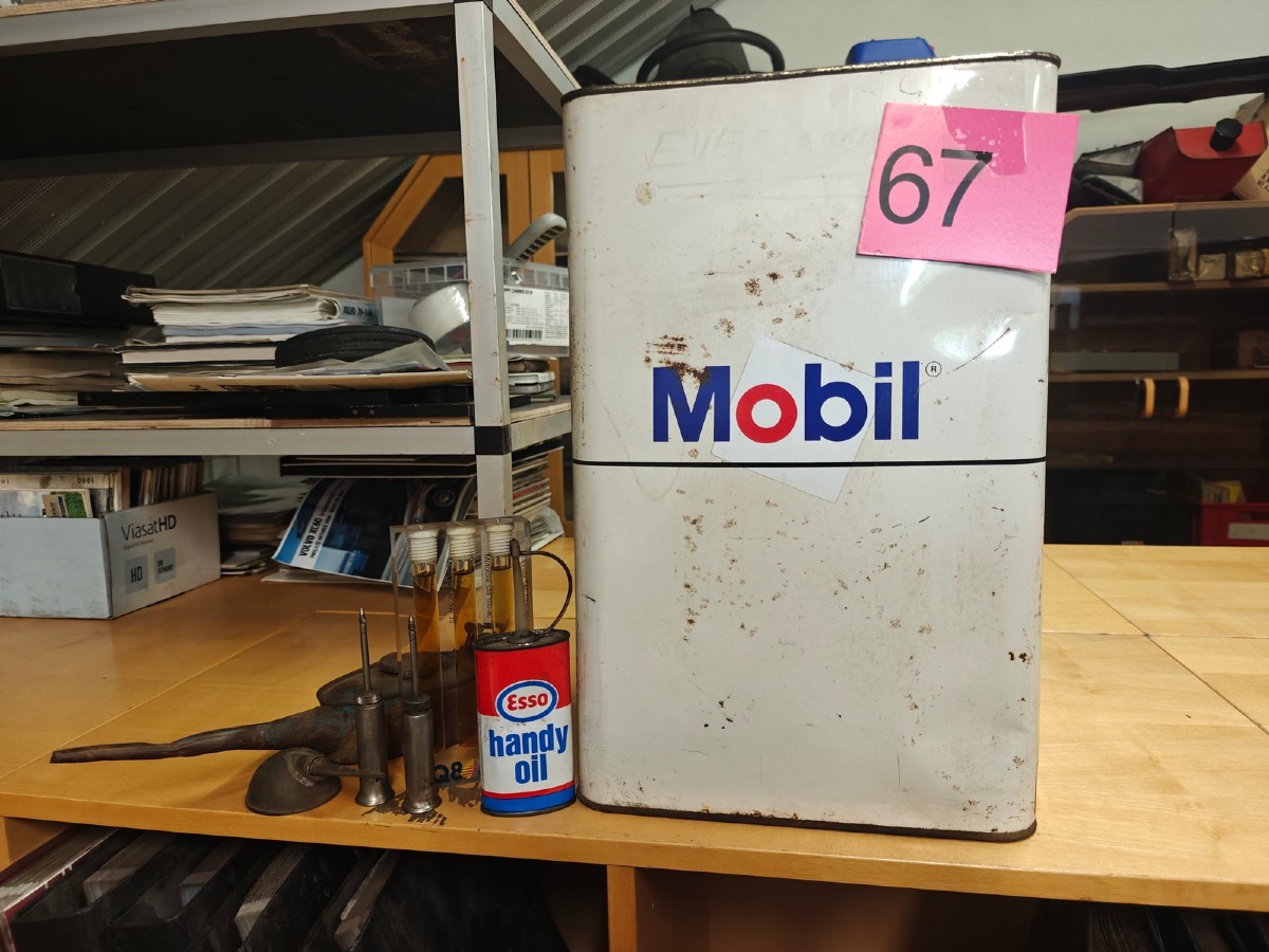 Retro Mobil dunk, Esso Handy Oil, smørekande mm.