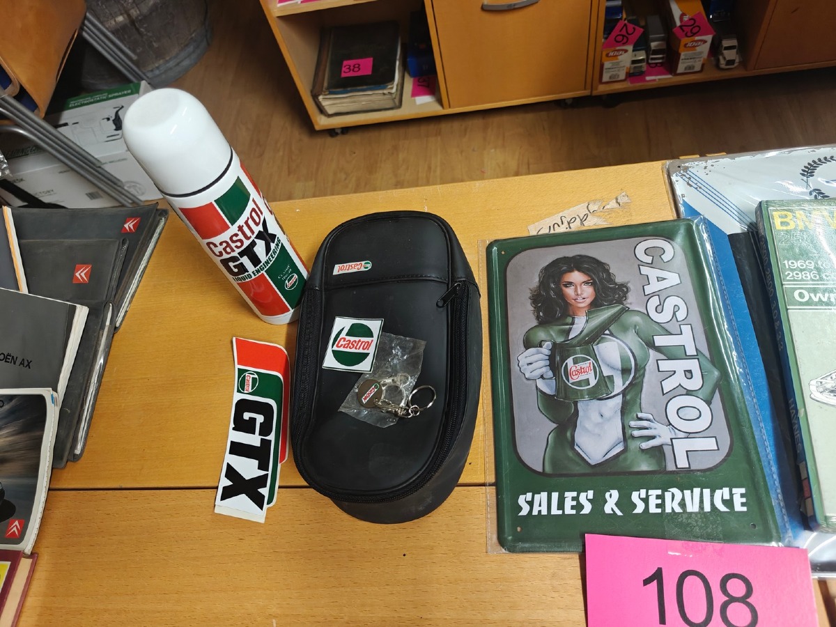 Castrol: Metalskilt & taske m/ plejemiddel, stickers mm.