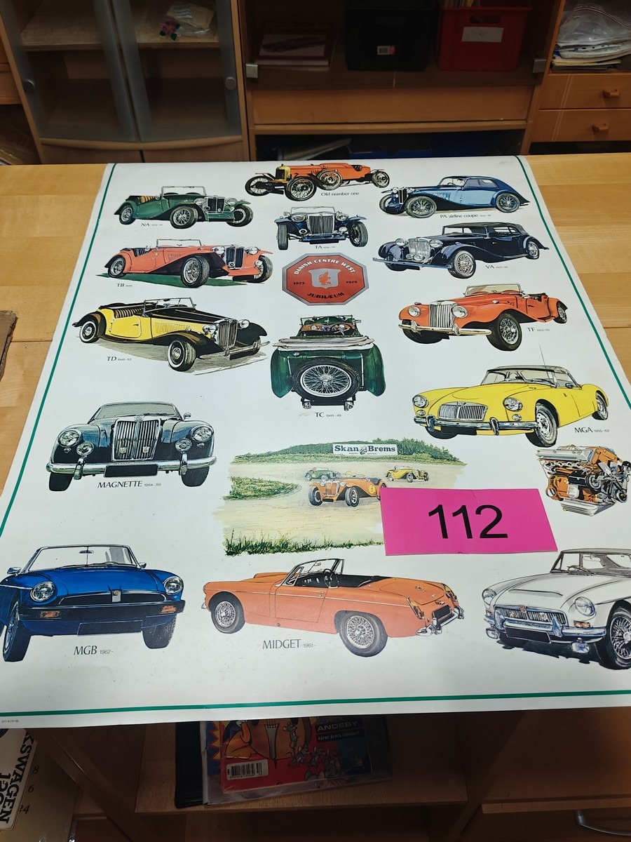 MG: Poster med MG veteranbiler. 