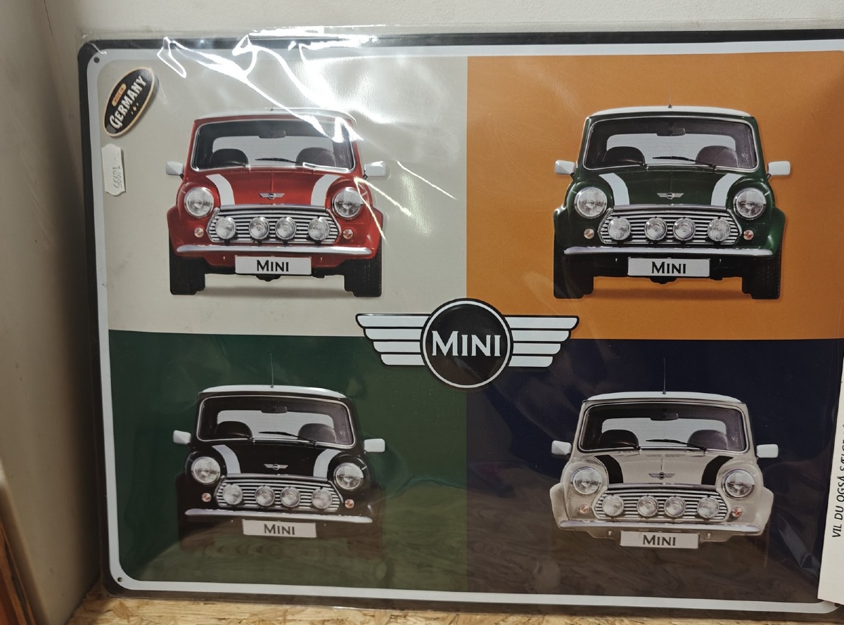 Mini: Metalskilt. Ubrugt og i emballage.