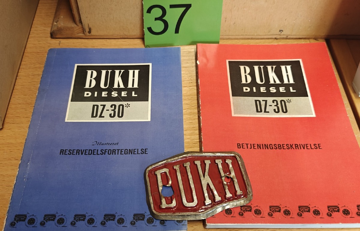 Bukh: Reservedelsfortegnelse & betjeningsbeskrivelse til Bukh Diesel DZ-30. 