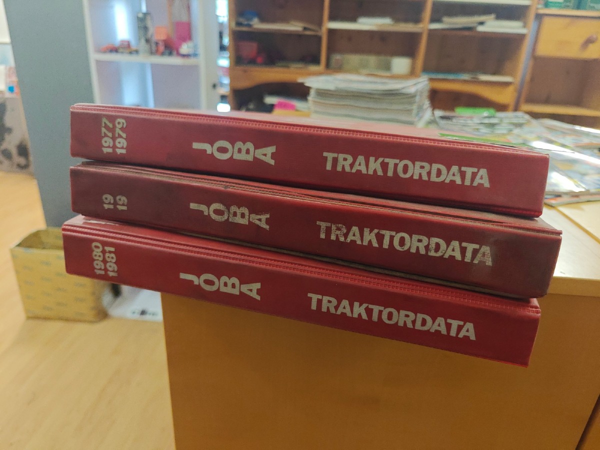 3 Mapper: Joba Traktordata på retromodeller fra 1970'erne og 1980'erne.