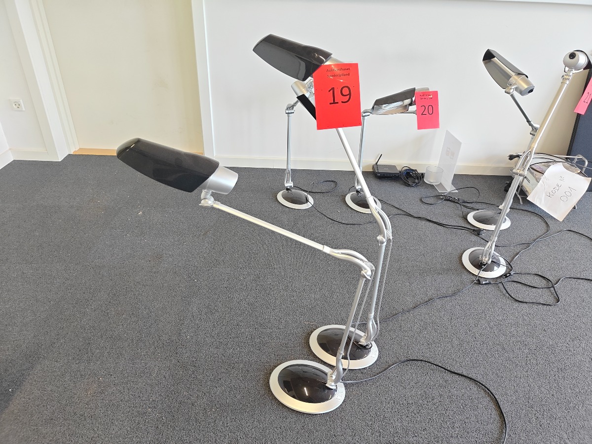 2 skrivebordslamper