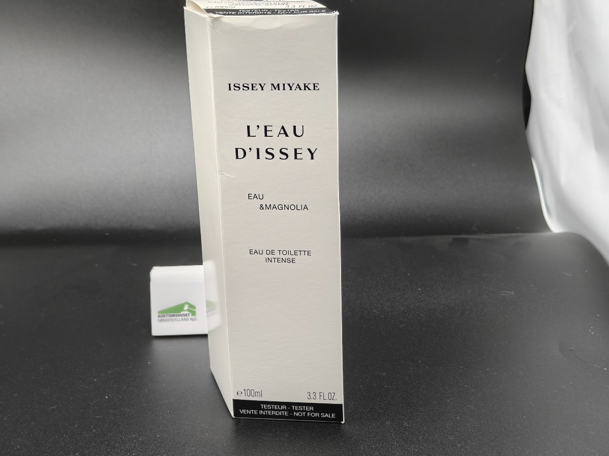 L'eau D'isser Parfume 100 ml. 