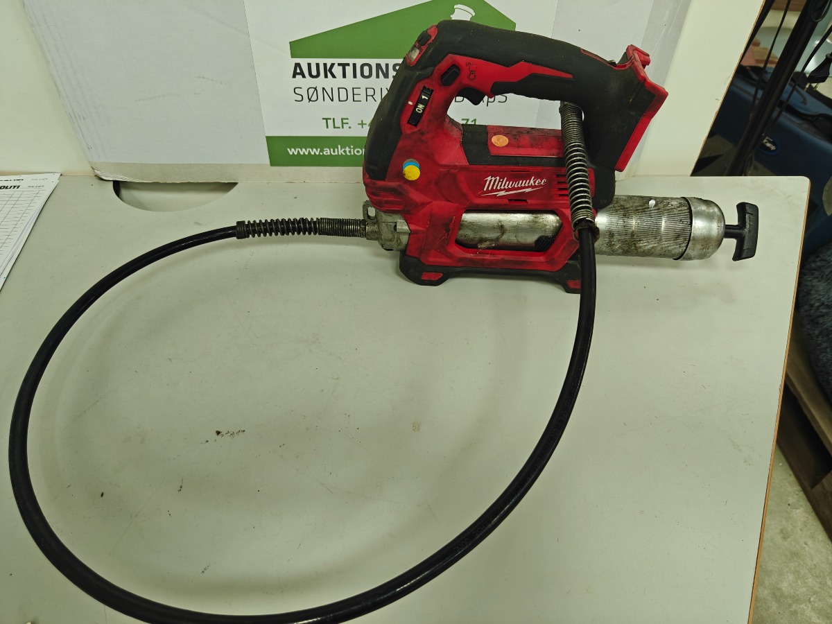 Milwaukee fedtsprøjte M18 GG