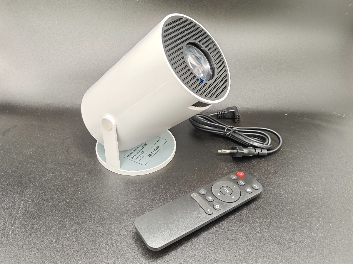HY 300 Pro projektor 