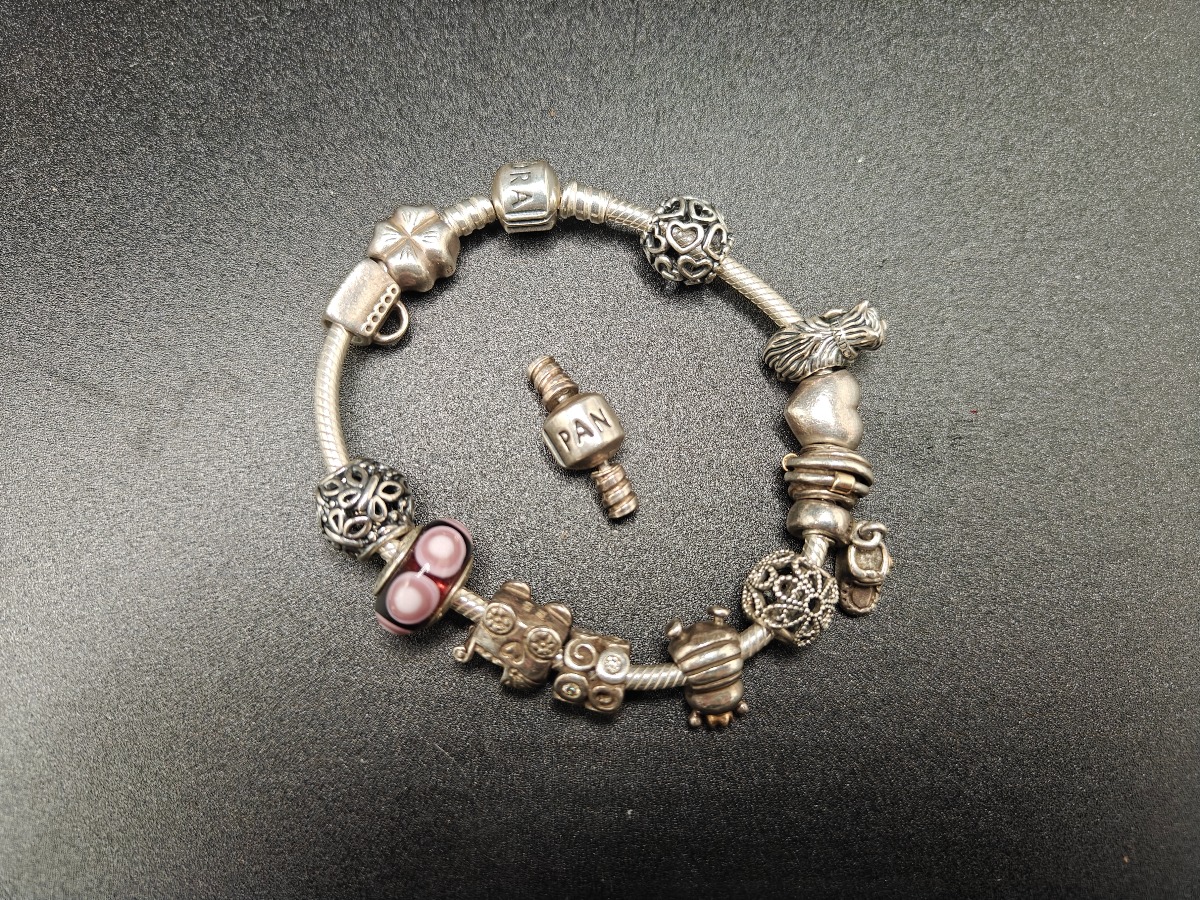 Pandora charms armbånd