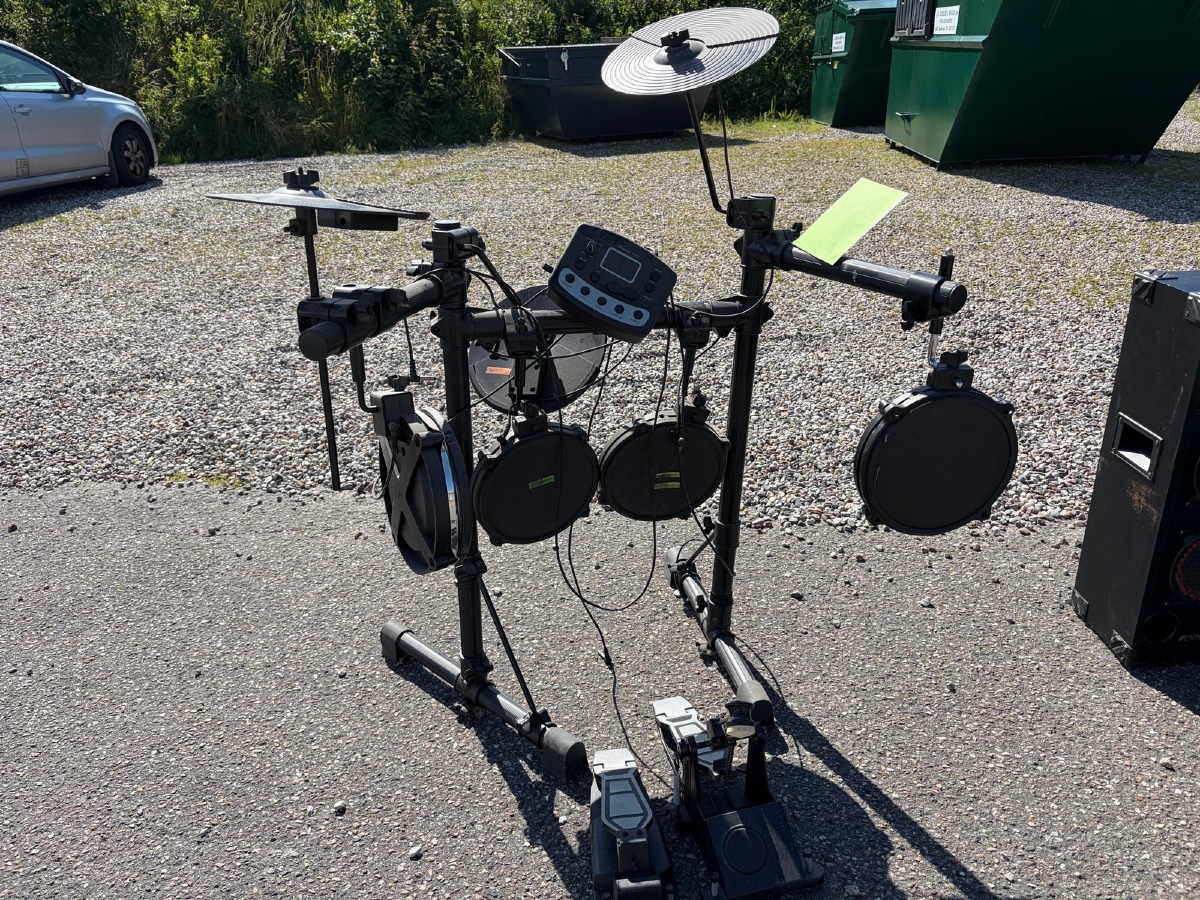 Ringway TD82 elektronisk trommesæt med trommemodul og pedaler