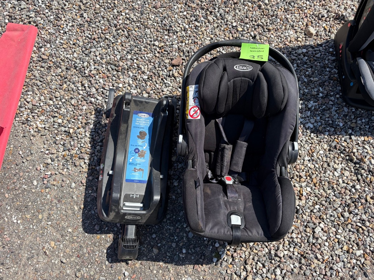 Graco autostol med ISOFamily i-Size ISOFIX-bas