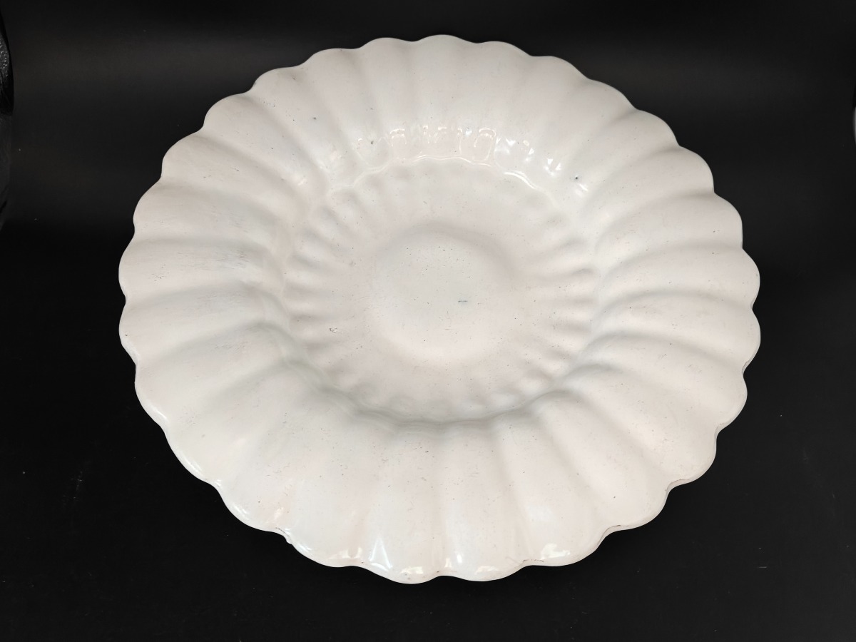 Sjældent 1700-tals Delft fad