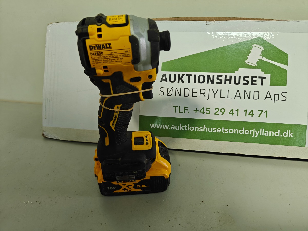 Dewalt slagskruetrækker DCFF850 incl. 5 Ah batteri