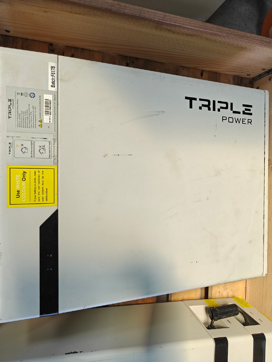 Triple power solcelle inverter
