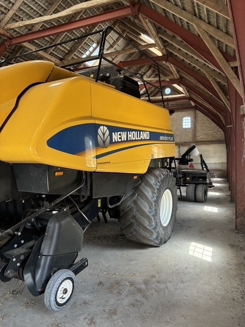 New Holland 9090 Plus Bigballepresser, 5540 Ullerslev