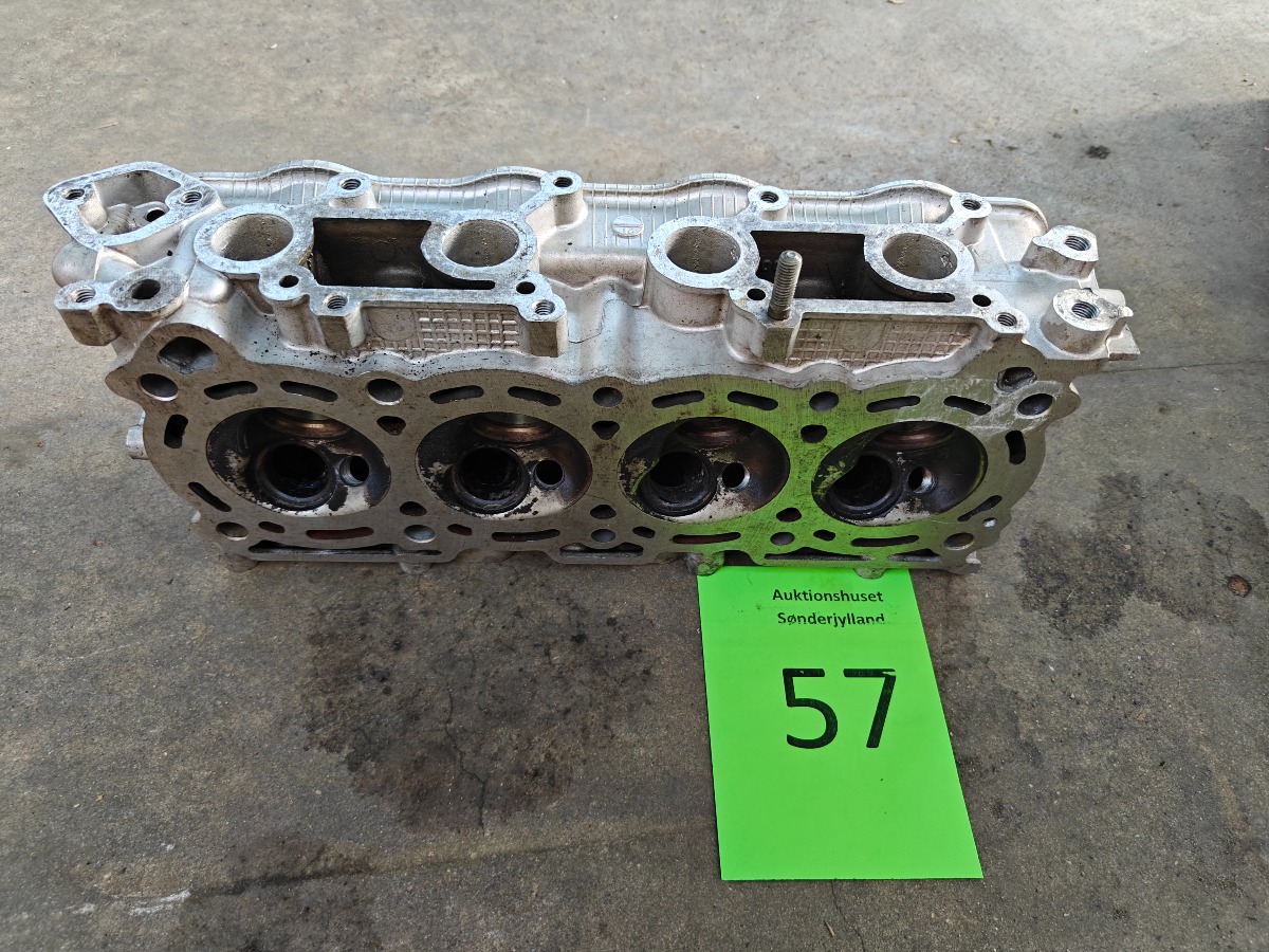 Topstykke til 4 cylindret motor til Suzuki Swift årgang 1983-89