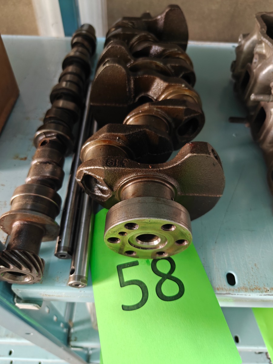 Krumtap & knastaksel til 4 cylindret motor til Suzuki Swift årgang 1983-89