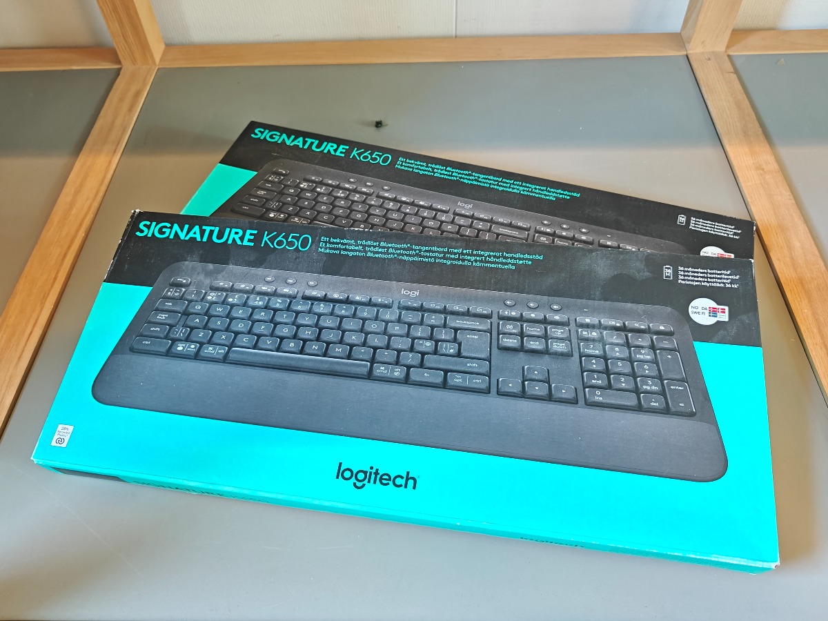 2 stk. Logitech Signature K650 tastaturer