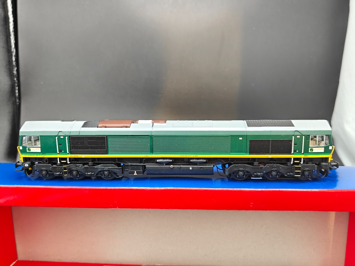 Heljan Class 66 Ascendos Rail Les PB02