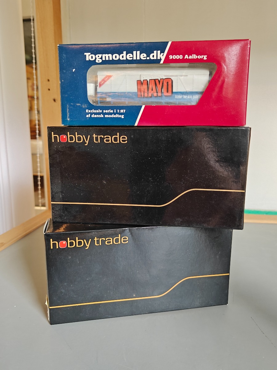 Togmodelle og Hobbytrade. 3 vogne med Mayo reklame. 