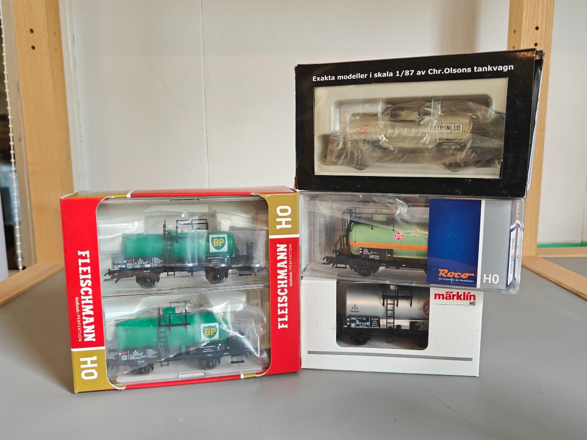 Märklin, Roco, Jeco og Fleischmann. Danske tankvogne med logo