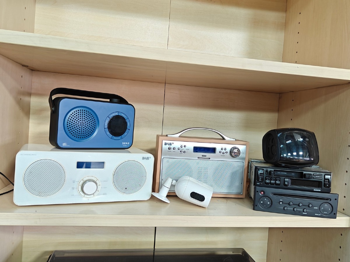 Forskelligt elektronik til hjemmet (7)