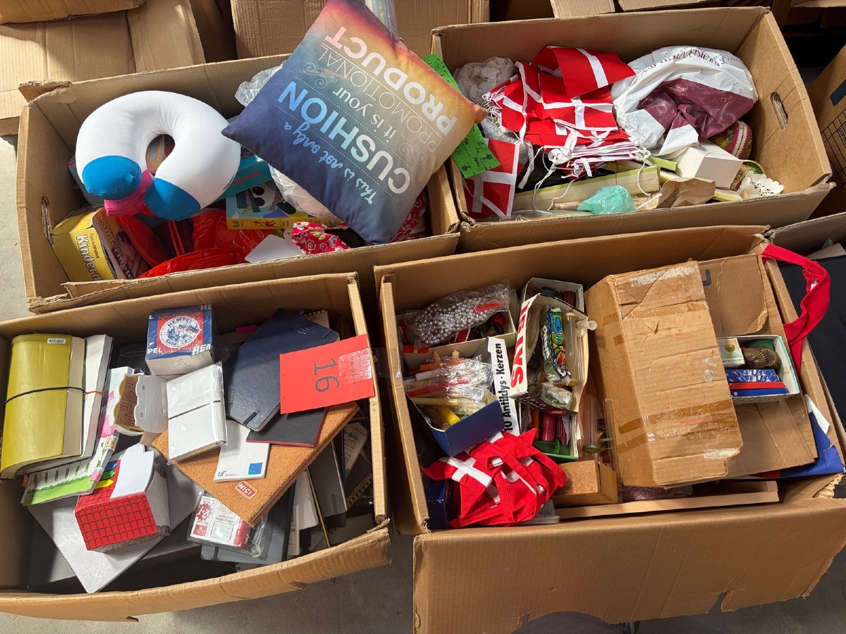 Diverse handelsvare, blandet parti
