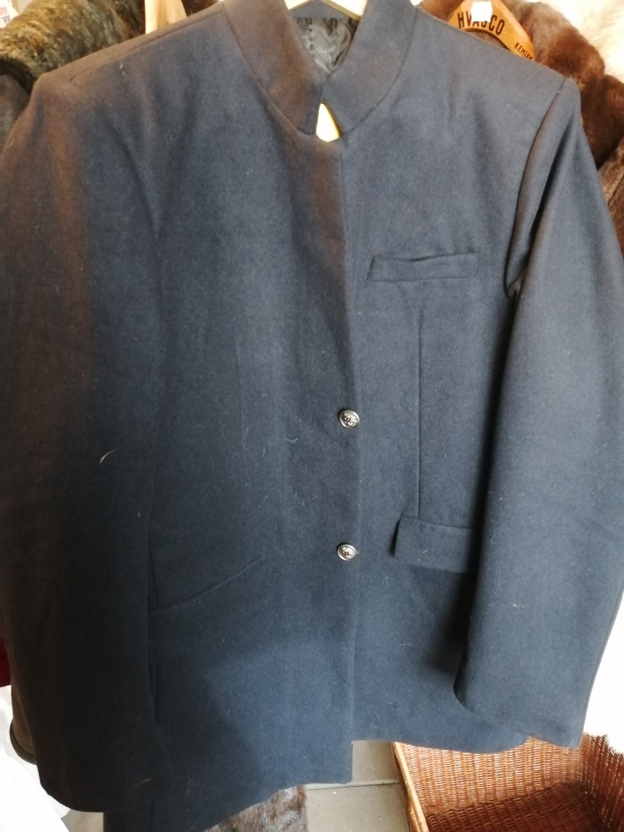 Blazer jakke i Antageligt uld.