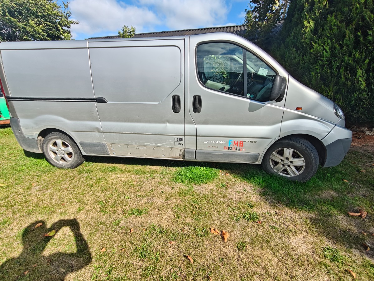 Renault trafic DCI 150 første reg 11-2006