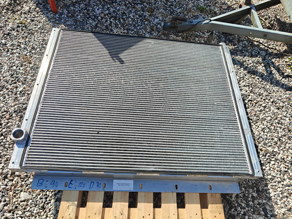 Stor køler B 90 x H 120 cm x D 70 mm