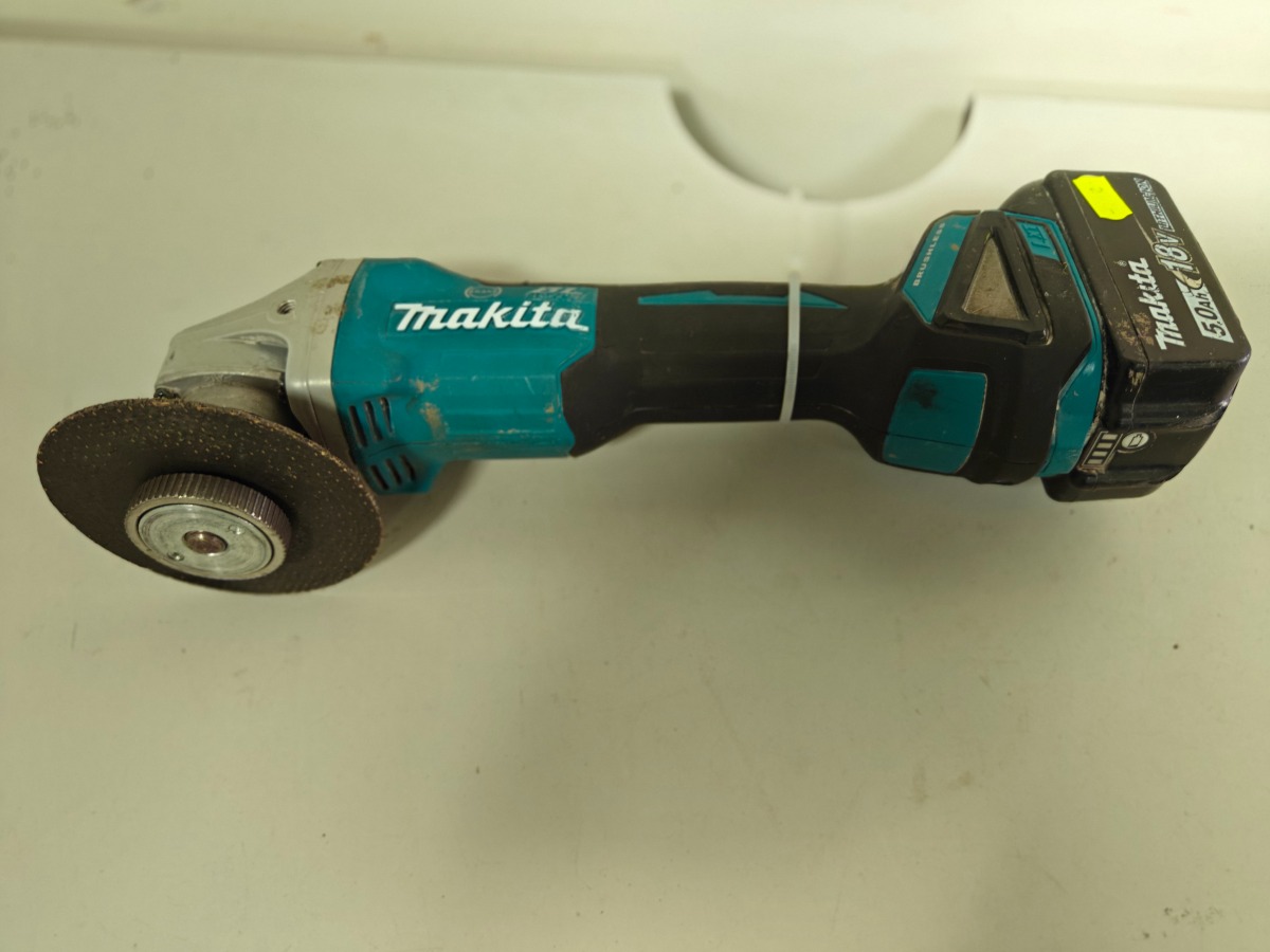 Makita vinkelsliber incl. 18v batteri