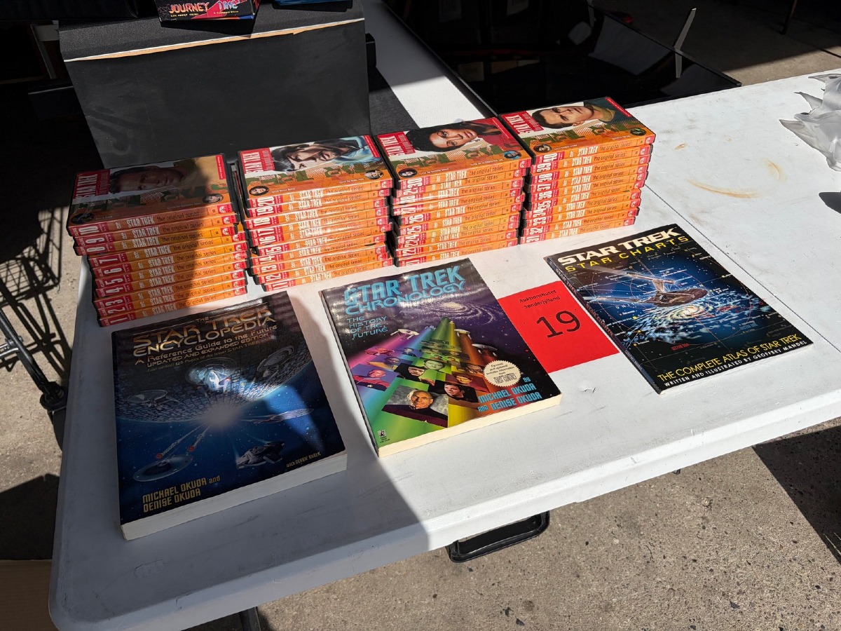 Komplet Star Trek: The Original Series DVD-samling – bind 1-40 samt 3 Star Trek-bøger