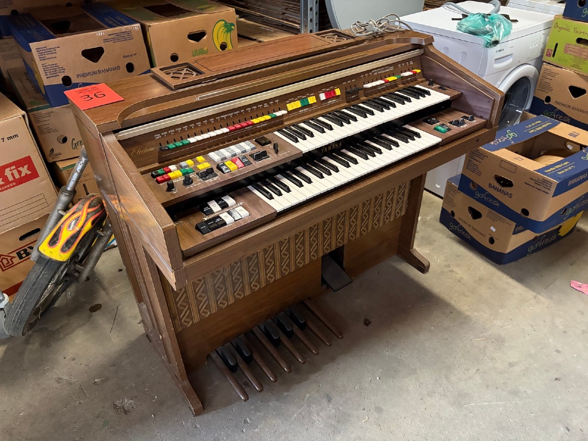 Yamaha Electone C-55 elektronisk orgel med pedaler