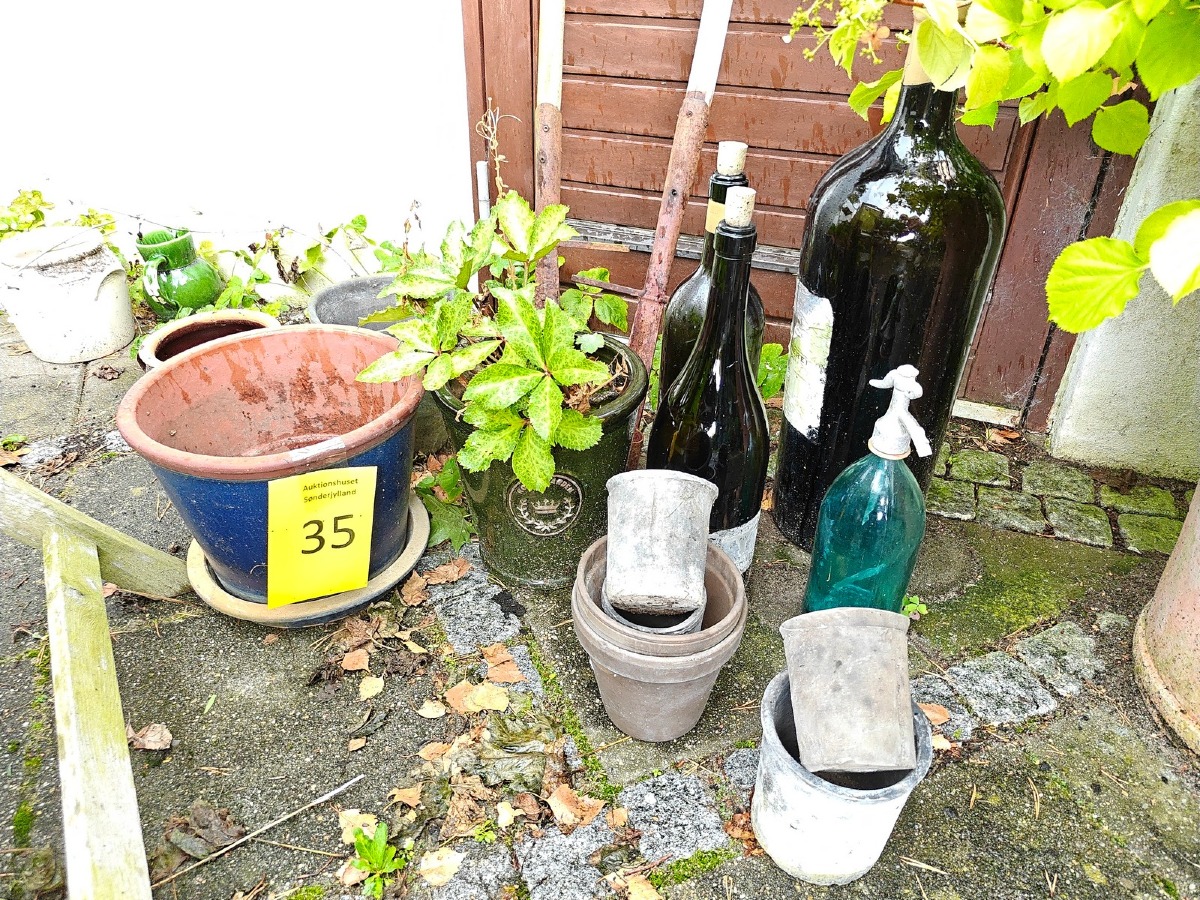 Krukker og andet havepynt