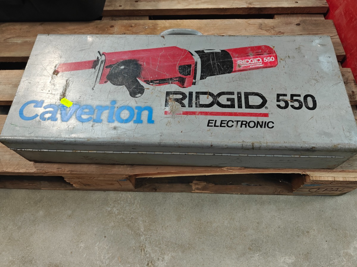 RIGID 550 bajonetsav med rørholder
