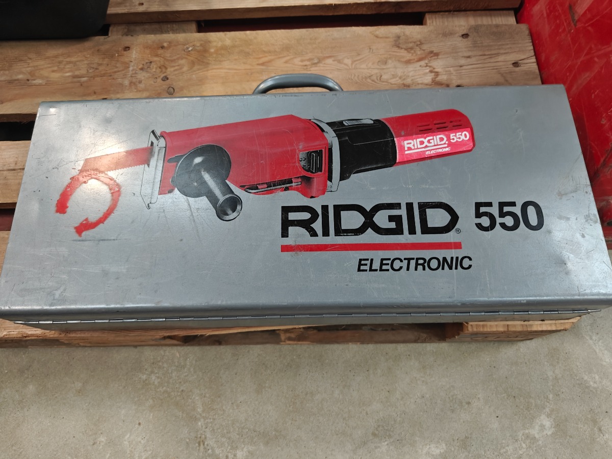 RIGID 550 bajonetsav med rørholder