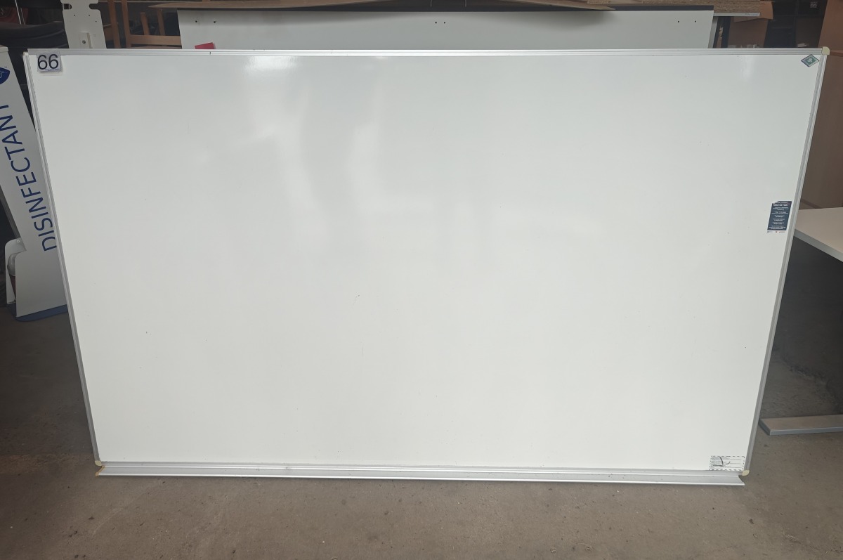 Whiteboard. Producent: Nordisk Skole Tavlefabrik