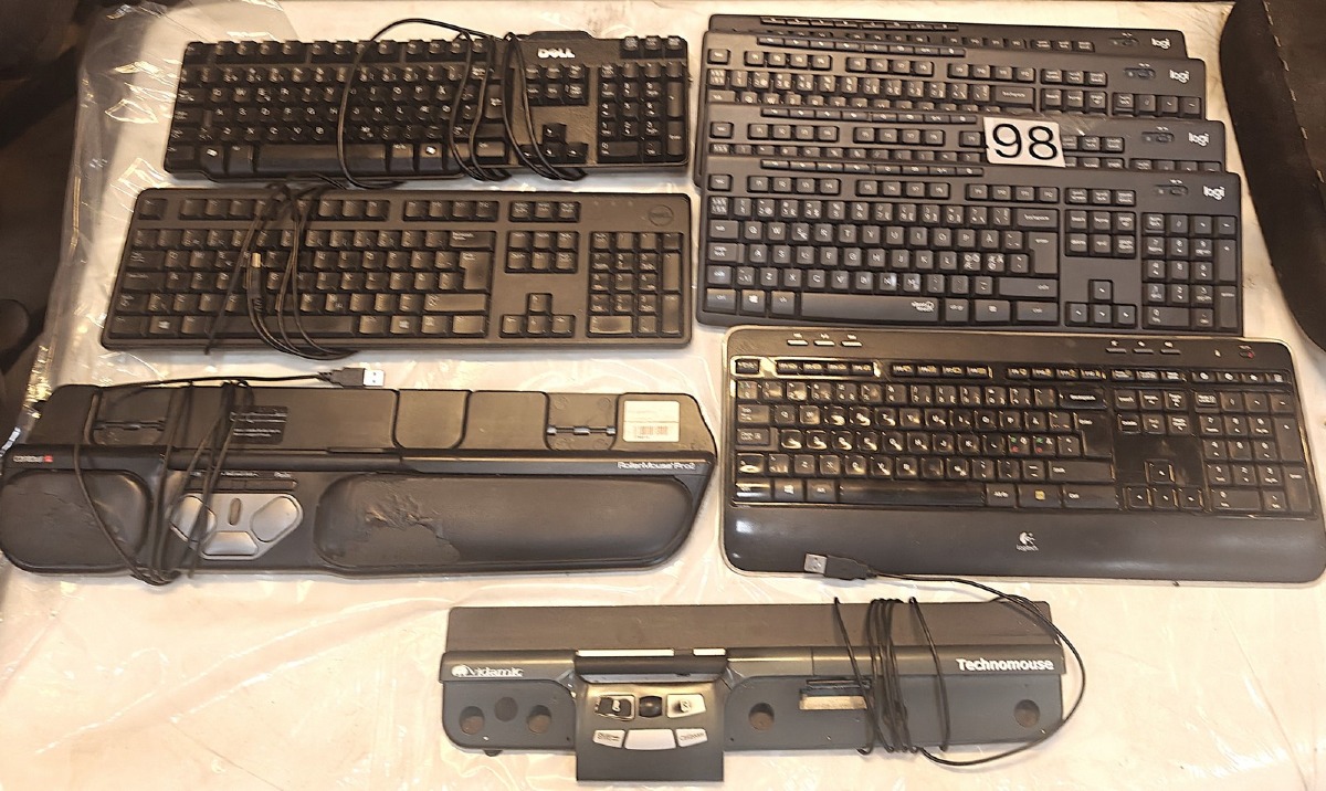 7 Tasteturer, 1 TechnoMouse & 1 RollerMousestk