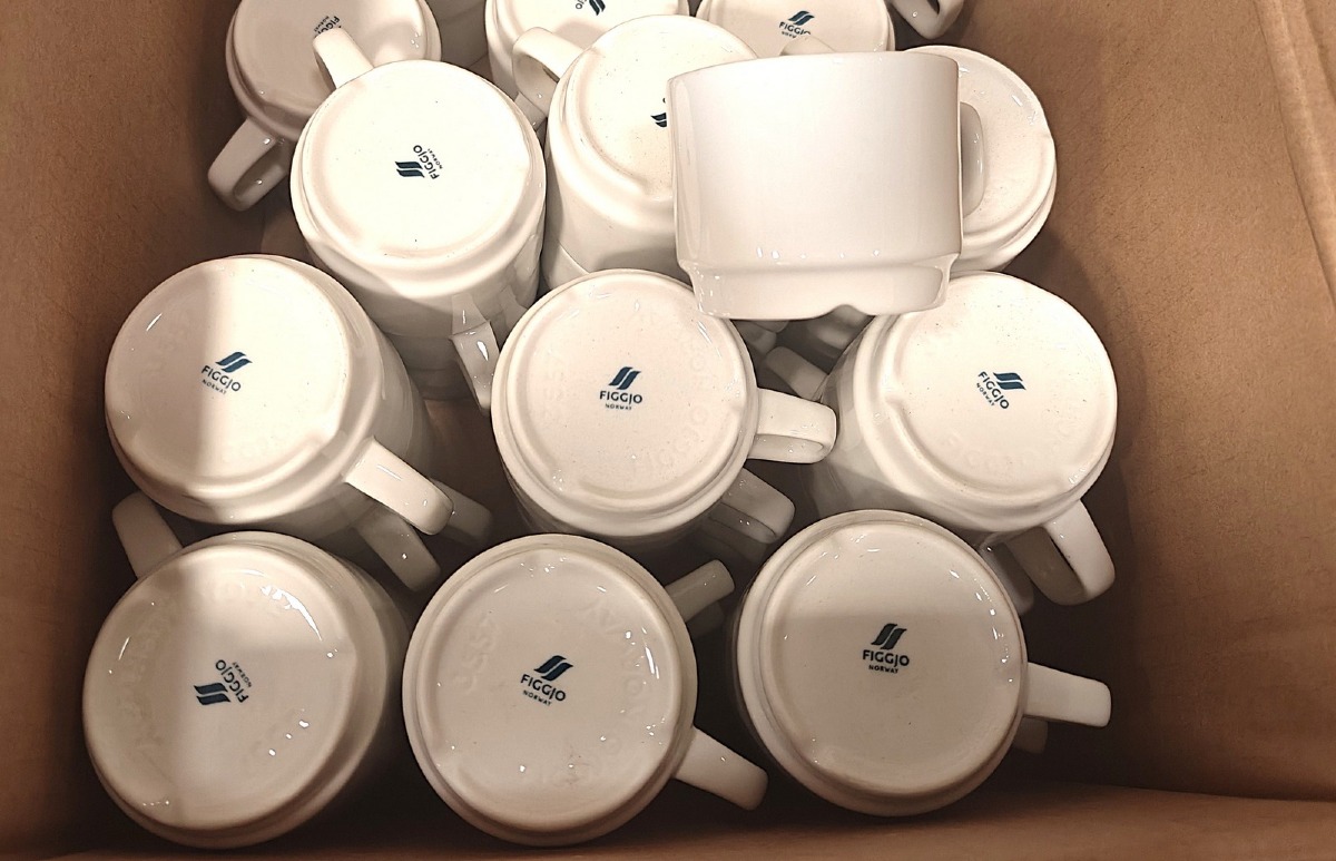 Ca 35 kaffekopper. Mrk: Figgjo, Norway