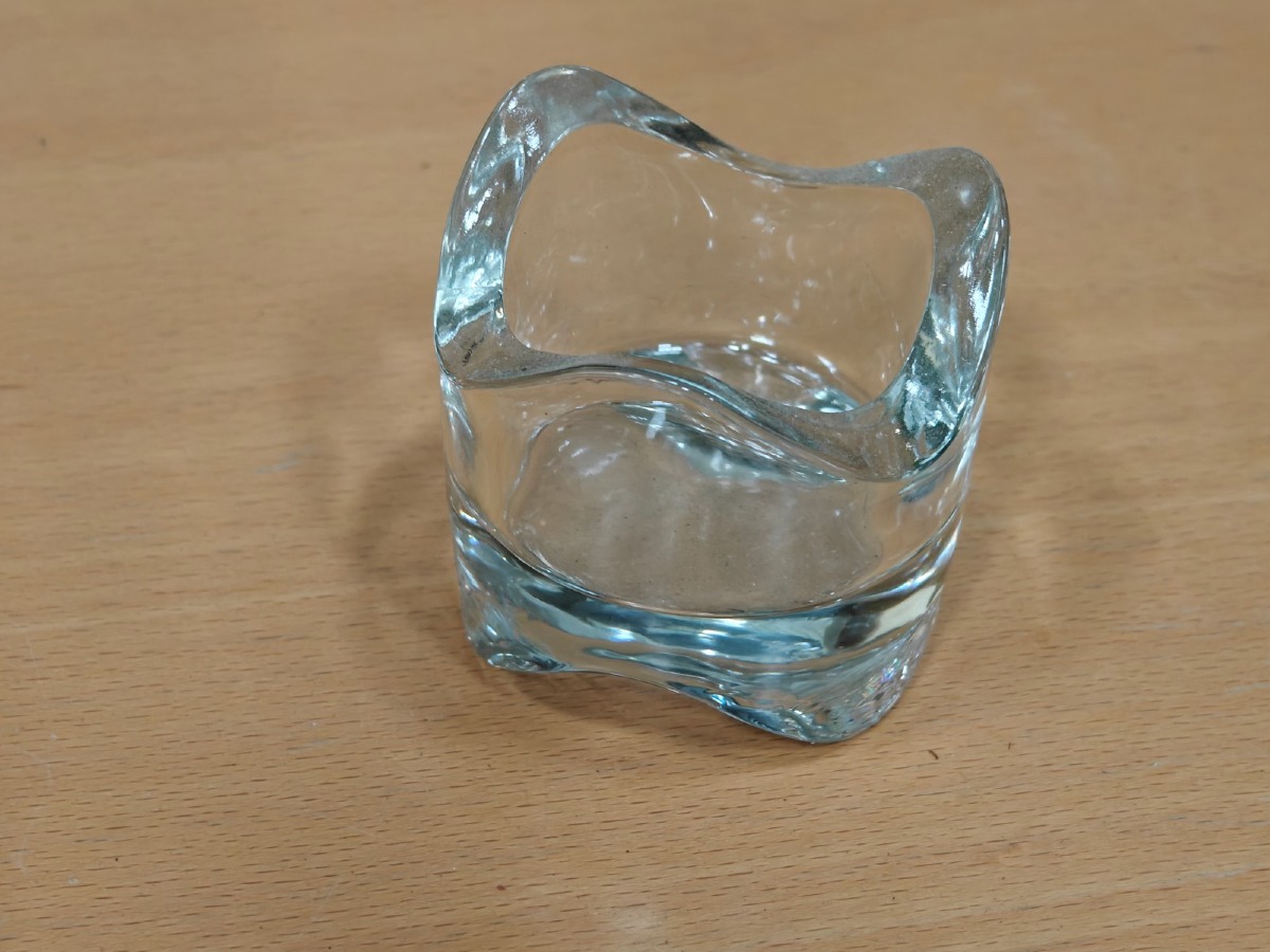 40 Fyrfadsstager i buede design. Klar glas. Stabélbare