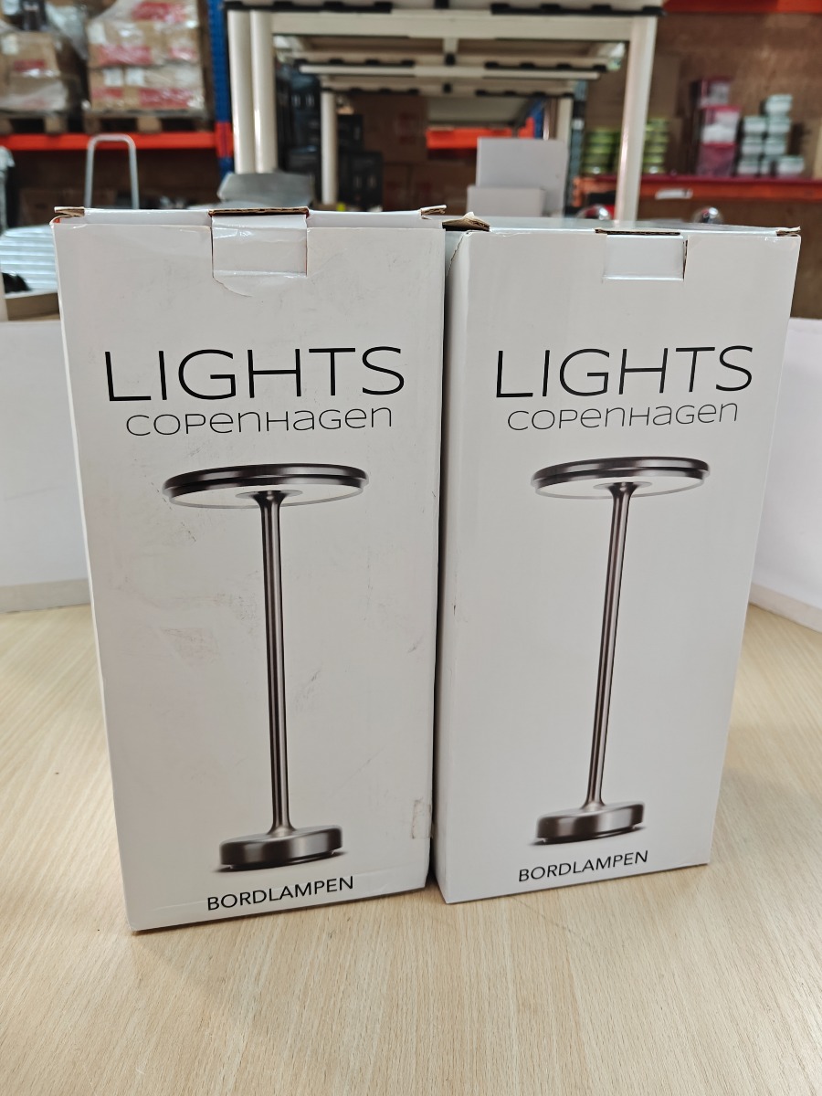 Lights Copenhagen. 2  LED bordlamper