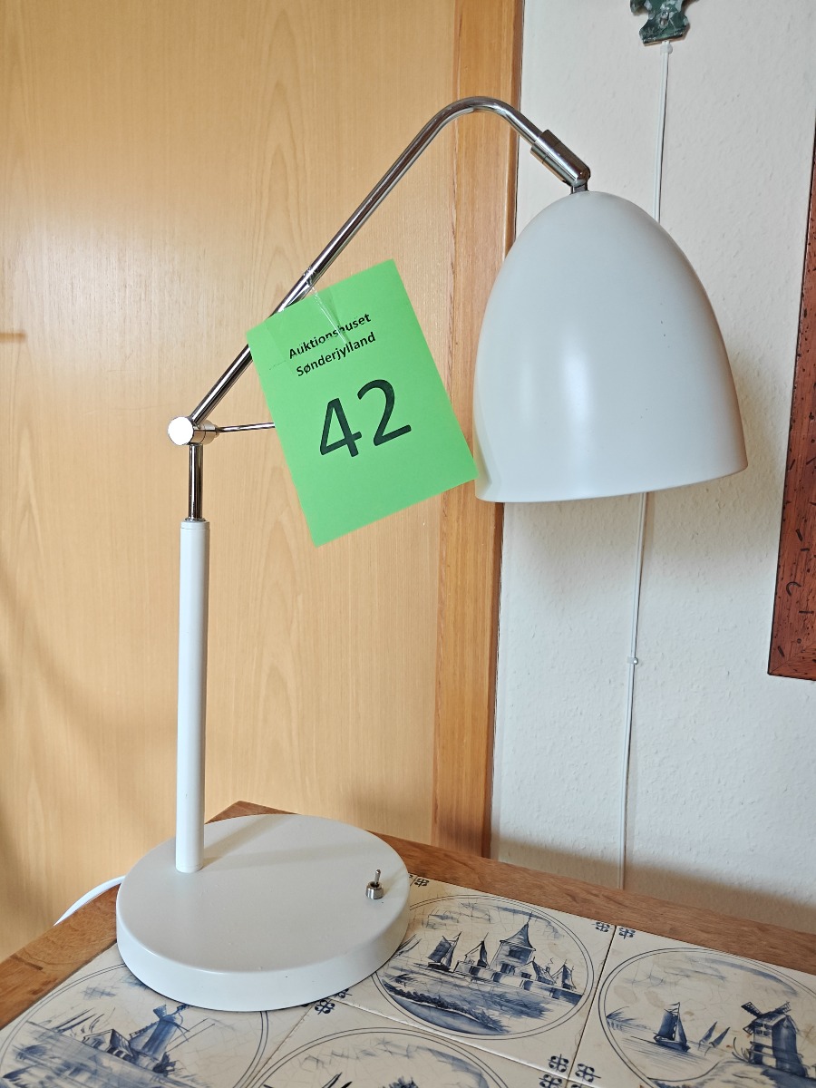Alexander bordlampe fra Nordlux