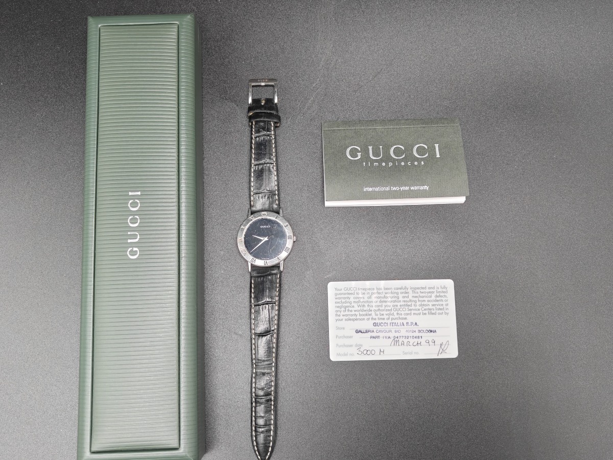 Klassisk Gucci armbåndsur.